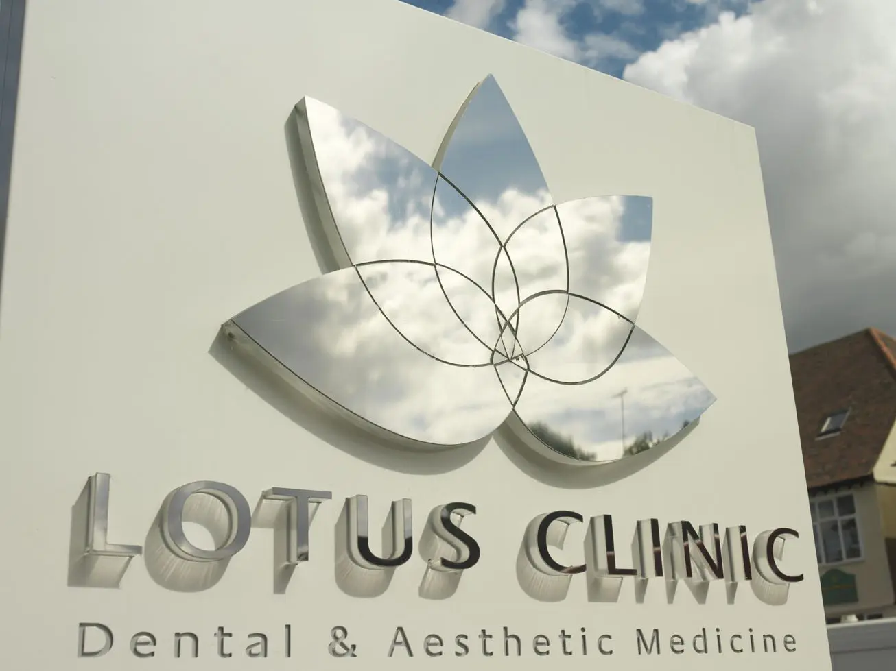 Happy patients of Lotus Dental and Aesthetics Clinic, Golders Green